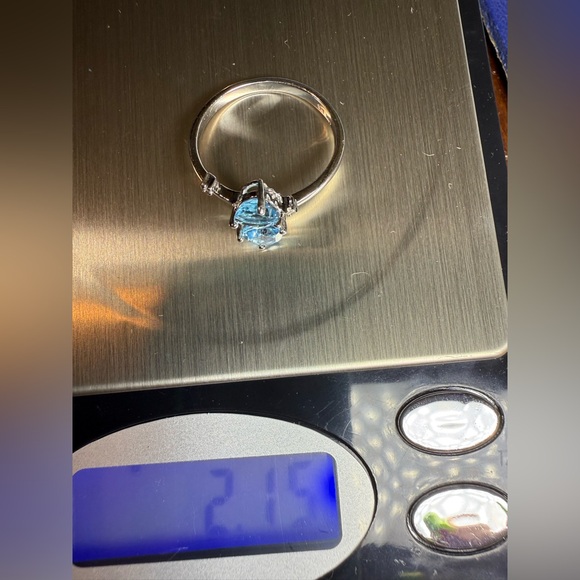 Topaz hearts and Diamond double heart ring. - Picture 7 of 7